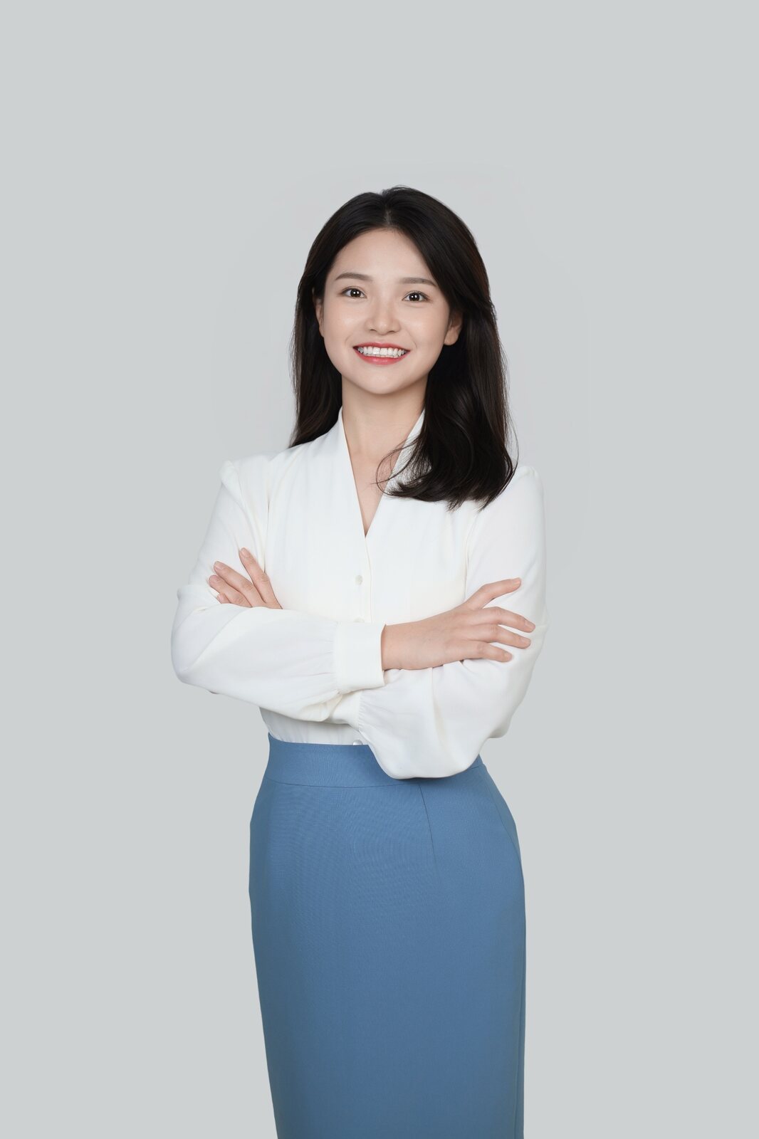 王玲个人形象照